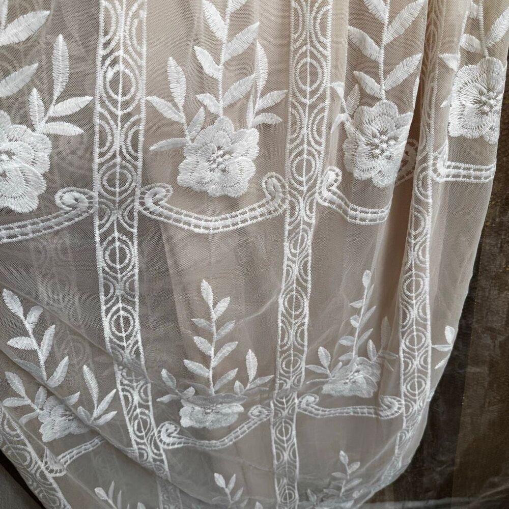 SOLD Born Leon Off Shoulder White Floral Lace Boho Maxi Dress Medium NWT - Picture 7 of 9